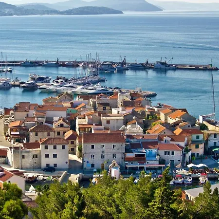 In With Balcony, Air Conditioning, Wifi, Washing Machine Vodice